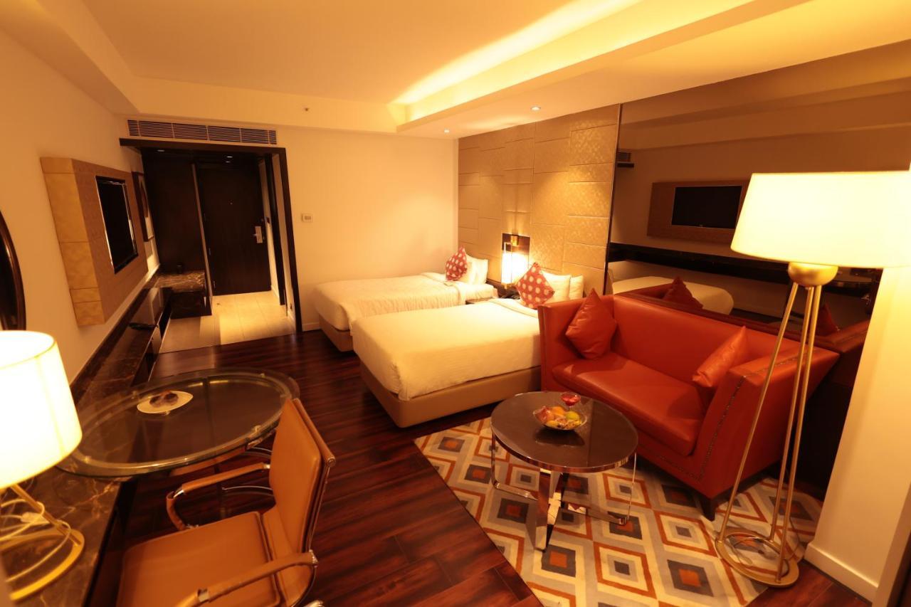 סאלם Hotel Cenneys Gateway מראה חיצוני תמונה