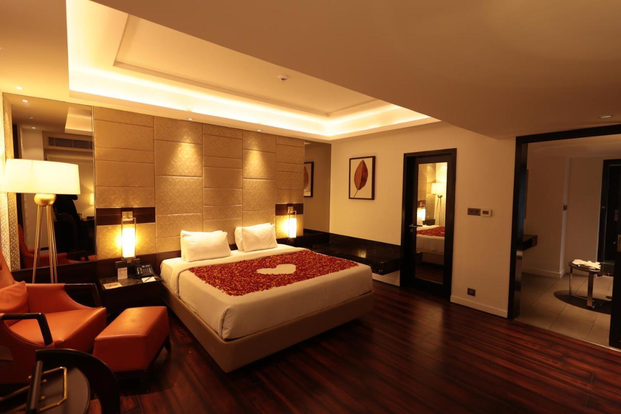 סאלם Hotel Cenneys Gateway מראה חיצוני תמונה