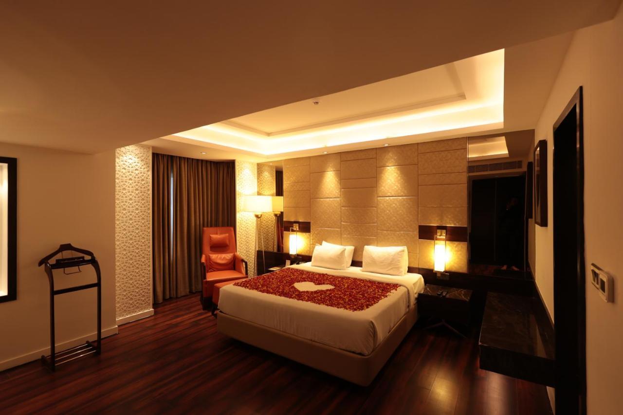 סאלם Hotel Cenneys Gateway מראה חיצוני תמונה