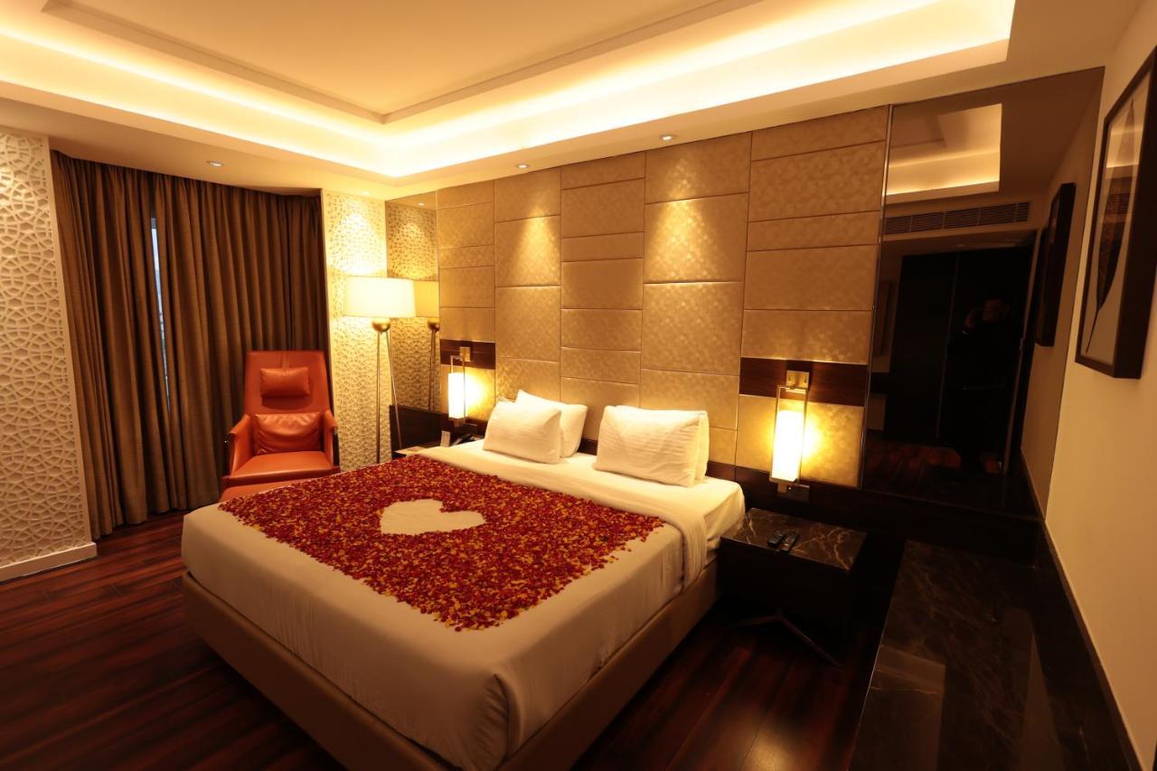 סאלם Hotel Cenneys Gateway מראה חיצוני תמונה