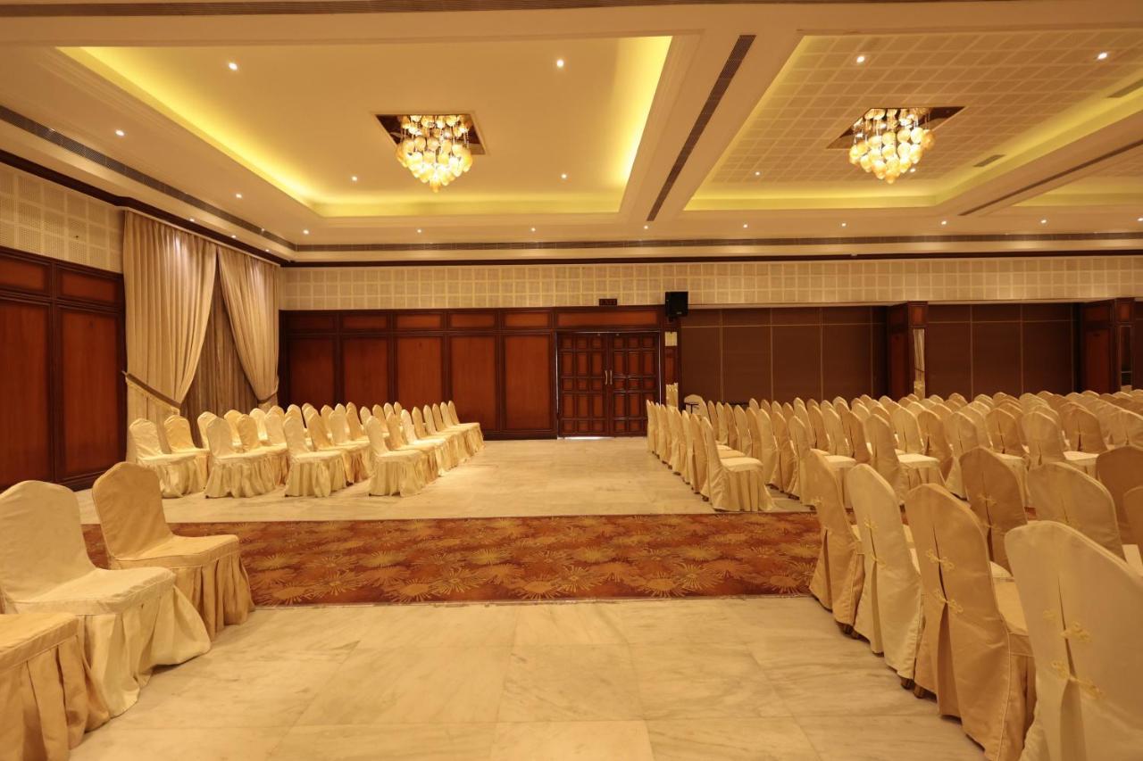 סאלם Hotel Cenneys Gateway מראה חיצוני תמונה