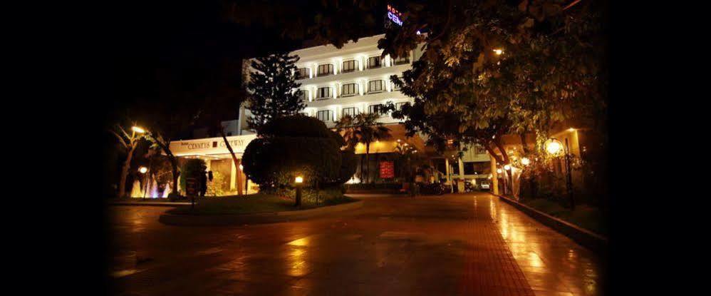 סאלם Hotel Cenneys Gateway מראה חיצוני תמונה
