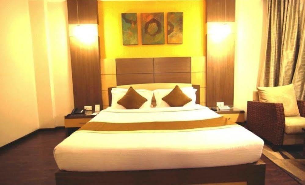 סאלם Hotel Cenneys Gateway מראה חיצוני תמונה